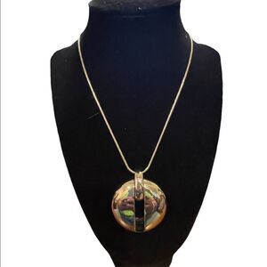 Chico’s silver tone circle pendant